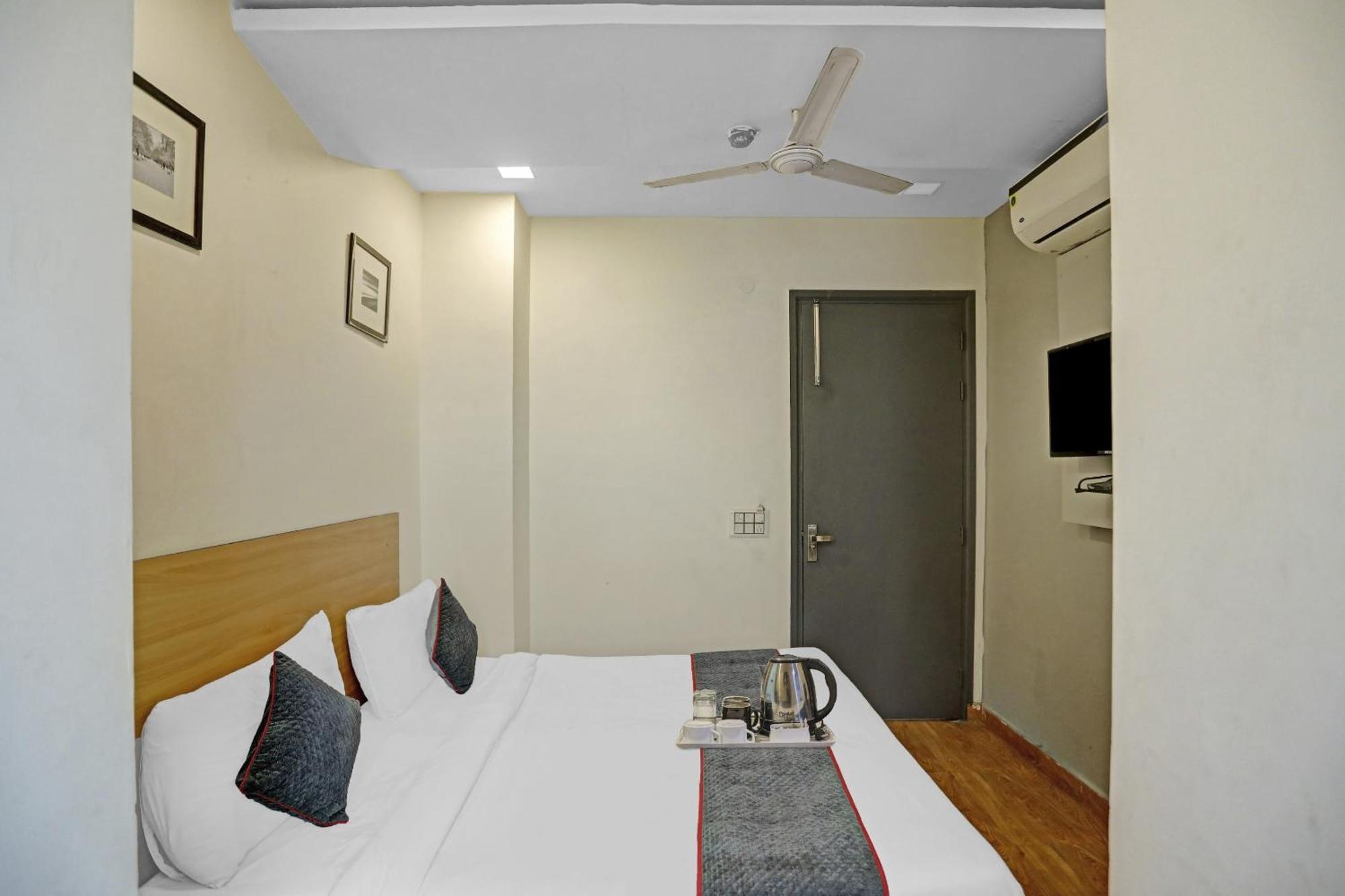 Super Townhouse Mannat Rohini 16 Hotel Delhi  Exterior foto